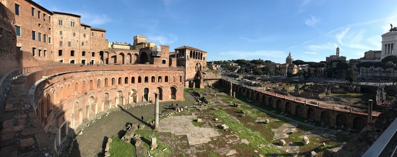 Rome 12 Marchés de Trajan AC.jpeg