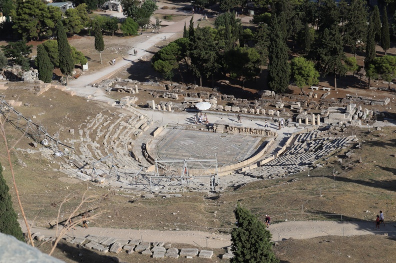 Théâtre de Dionysos, versant sud de l'Acropole.JPG