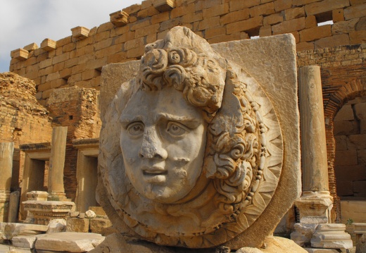 Leptis Magna - Tête de Gorgone sur le forum de Septime Sévère