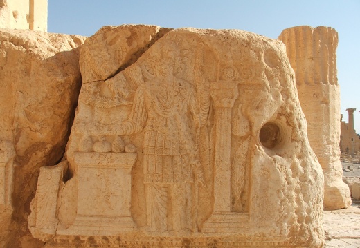 Palmyre - Ornement du péristyle du temple de Bêl
