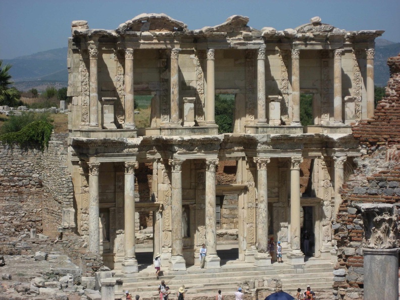Éphèse, Bibliothèque de Celsus.jpg