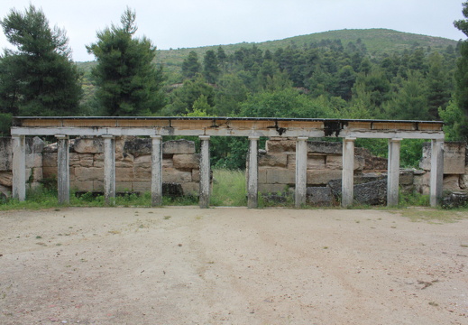 Amphiaréion d'Oropos, colonnades du proscénium