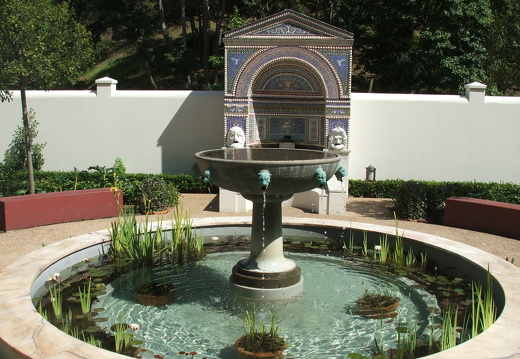Villa Getty - La fontaine du jardin Est