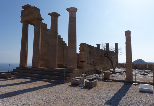 Lindos - Temple d'Athéna et stoa de Psithyros