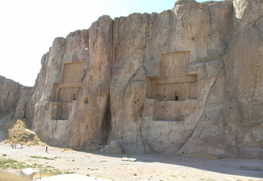 Naqsh-e Rostam - Les tombeaux rupestres