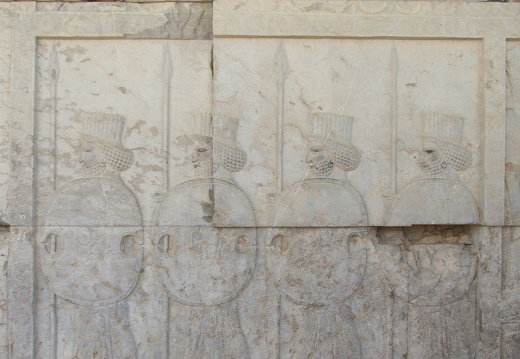 Persépolis - Bas-relief des soldats au bouclier
