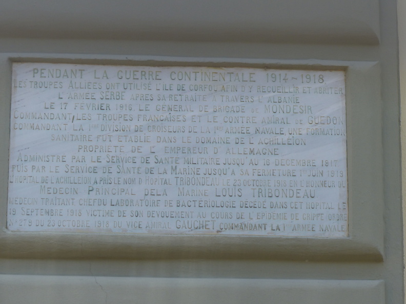 Achilleion de Corfou, plaque commémorative.JPG