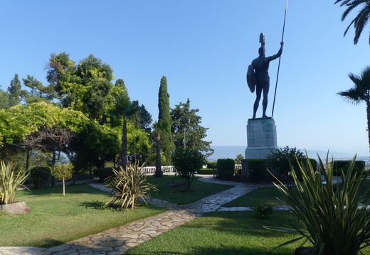 Achilleion de Corfou - Statue d'Achille dominant la mer