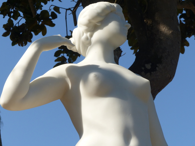 Achilleion de Corfou, statue de Phryné.JPG