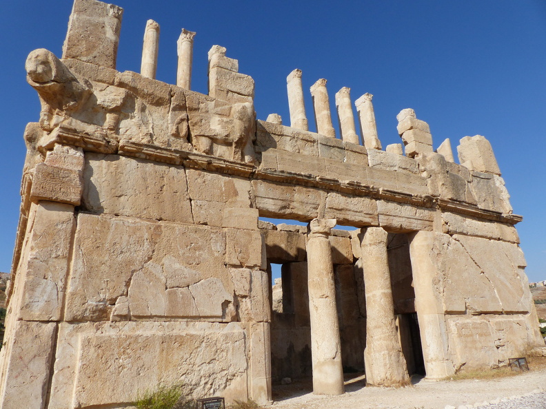 Iraq al-Amir, Qasr al-Abd façade sud.JPG