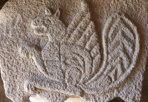 Qasr al-Azraq, Simorgh sculpté