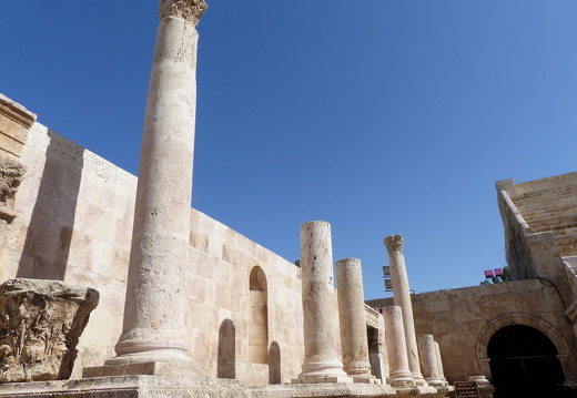 Amman, éléments du mur de scène