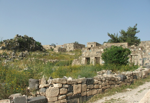 Umm Qeis, muraille romaine et vestiges ottomans