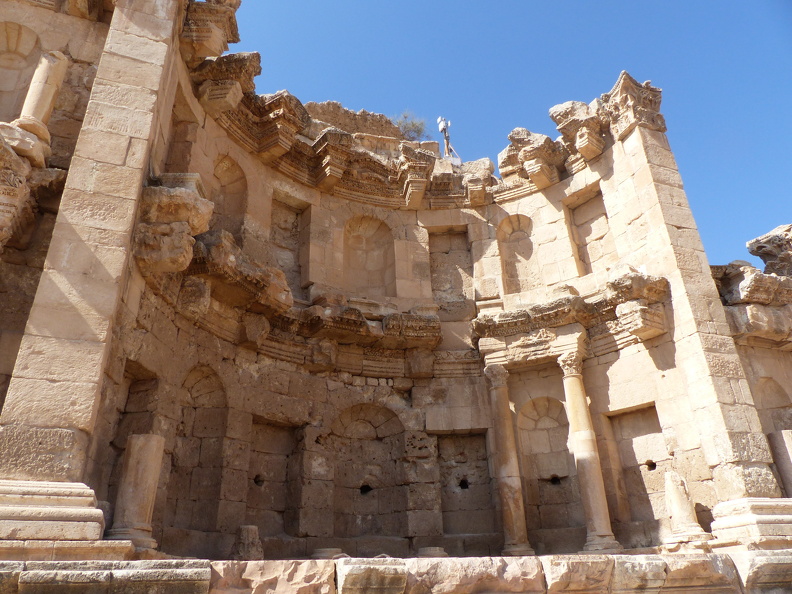 Jerash, le nymphée.JPG