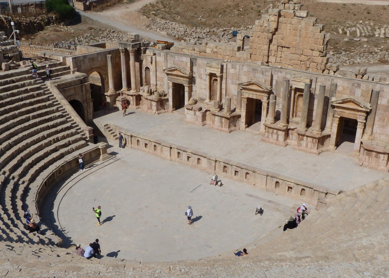 Jerash, le théâtre sud.jpg