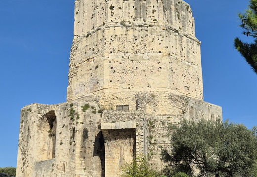 Nîmes, la Tour Magne