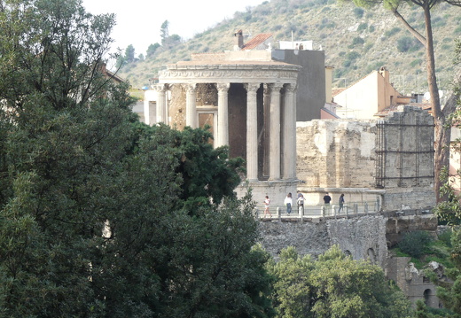 Tivoli, Tibur, temples de l'acropole