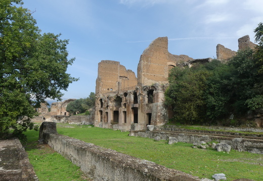 Tivoli, villa d'Hadrien, jardin du stade 