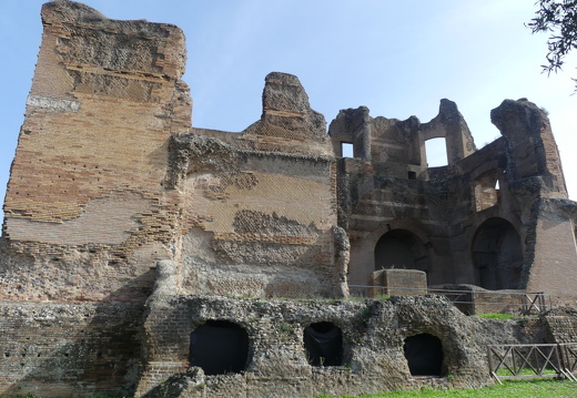 Tivoli, villa d'Hadrien, la Cour des bibliothèques