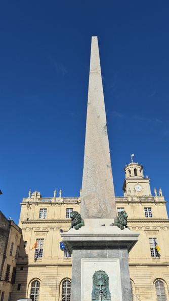Arles, obélisque du Cirque romain.jpg